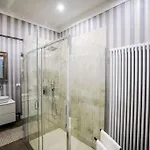 3 Bedroom Modern Luxury In Florence