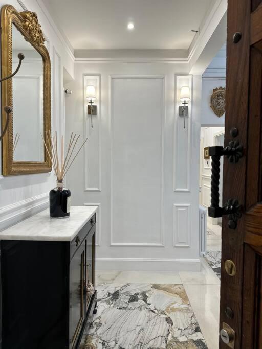 3 Bedroom Modern Luxury In Florencia